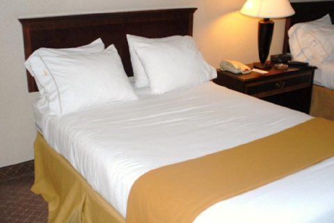 Holiday Inn Express Waterbury Luaran gambar