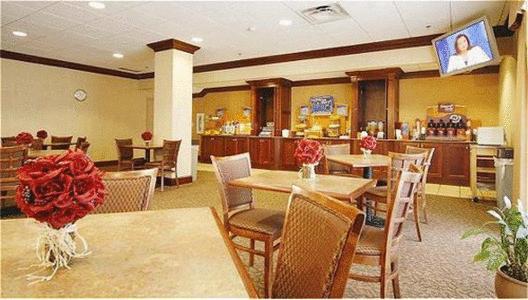 Holiday Inn Express Waterbury Restoran gambar